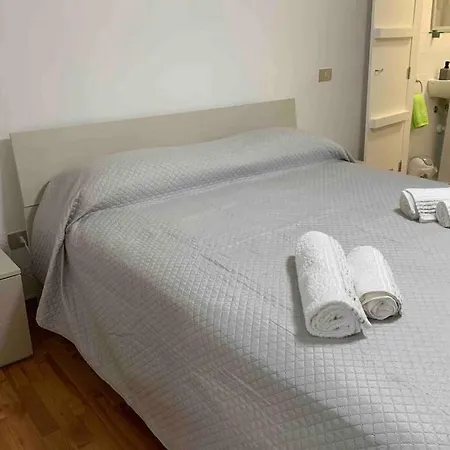 Lägenhet Alloggio Privato A 5 Min Dal Mare Borgio Verezzi
