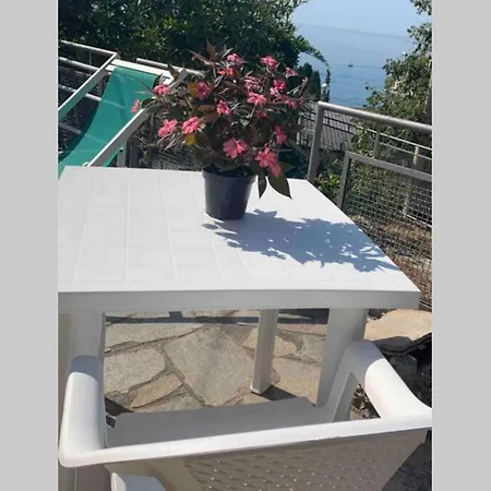 Lägenhet Alloggio Privato A 5 Min Dal Mare *
